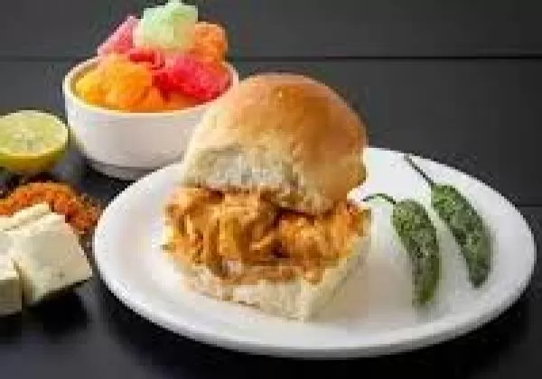  Paneer Vada Pav 