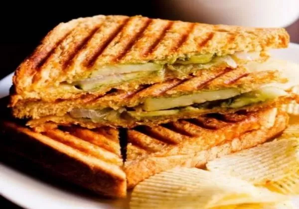 Garlic Paneer Cheese Sandwich