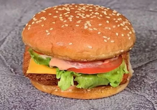 Garlic Paneer Cheese Burger 