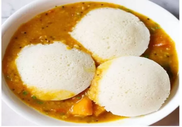 Idli Sambhar 2pce