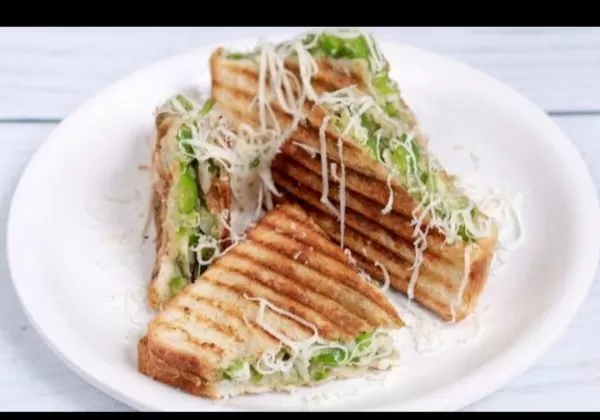 Malai Capsicum Cheese Sandwich