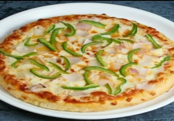 Onion Capsicum Pizza  