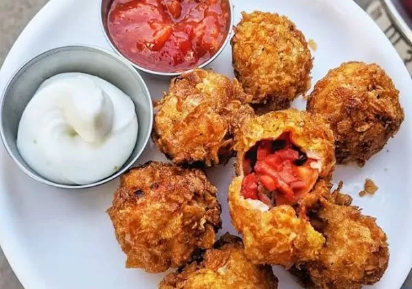 Paneer Kurkure Momos