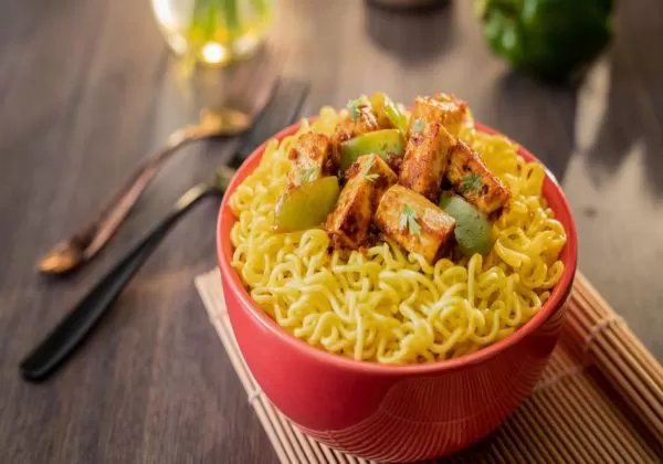 Veg Paneer Maggi