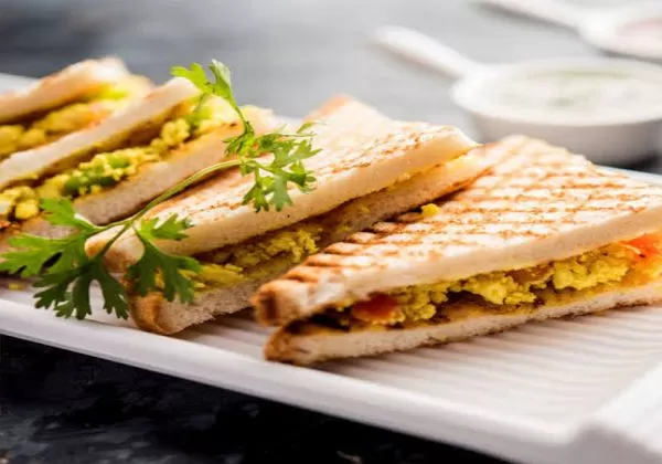 Chilly Paneer  Cheese Sandwich 
