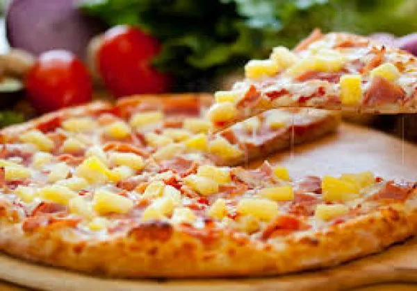 Tandoori Corn Cheese Pizza 