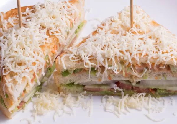 Tandoori Cheese Paneer Sandwich 