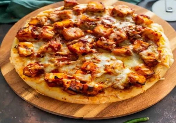 Tandoori Paneer Pizza 