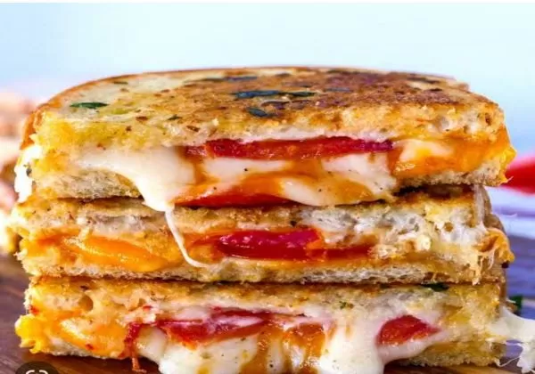Tandoori Cheese Sandwich