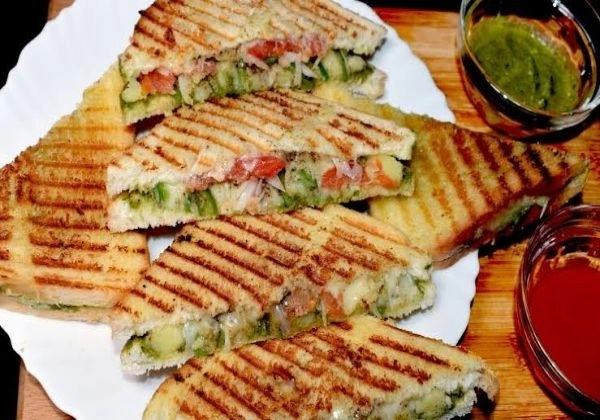 Veg Cheese Grill Sandwich