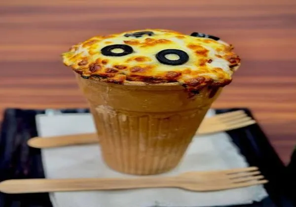 Veg Paneer Corn Kulhad Pizza